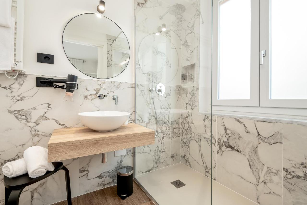Nelli Rooms Via Veneto ลาสเปเซีย ภายนอก รูปภาพ