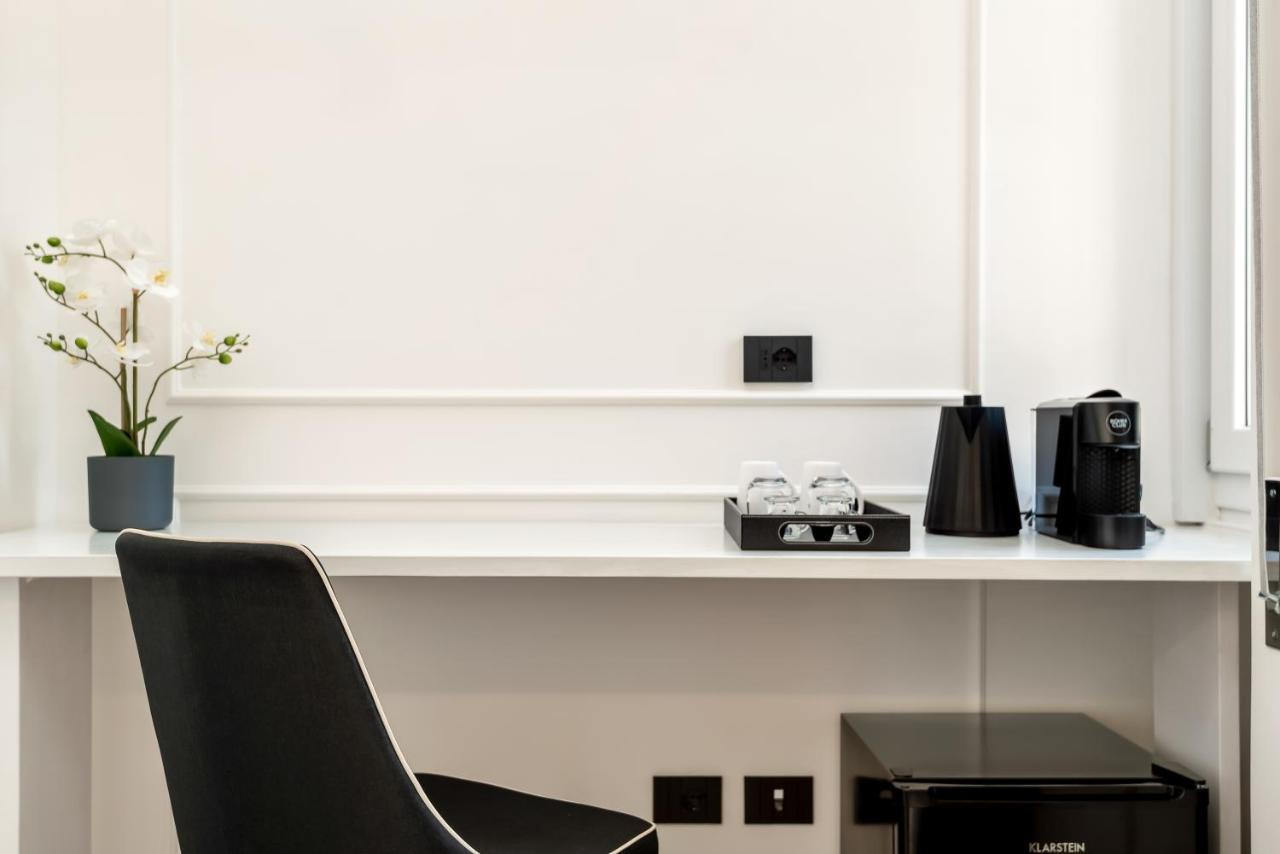 Nelli Rooms Via Veneto ลาสเปเซีย ภายนอก รูปภาพ