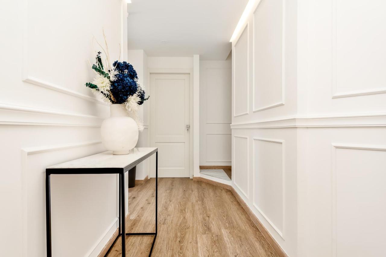 Nelli Rooms Via Veneto ลาสเปเซีย ภายนอก รูปภาพ